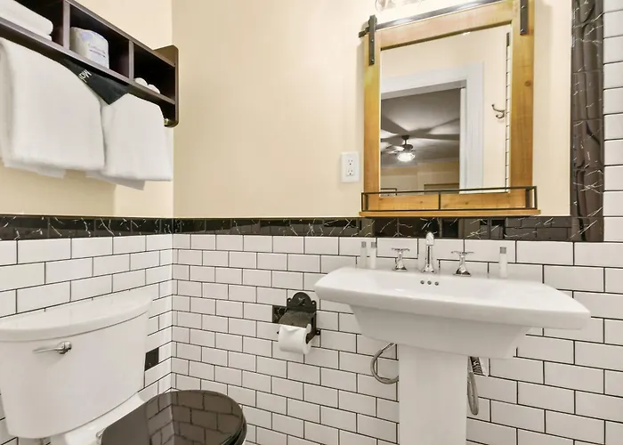 St. Michael, Bw Premier Collection Hotel Prescott