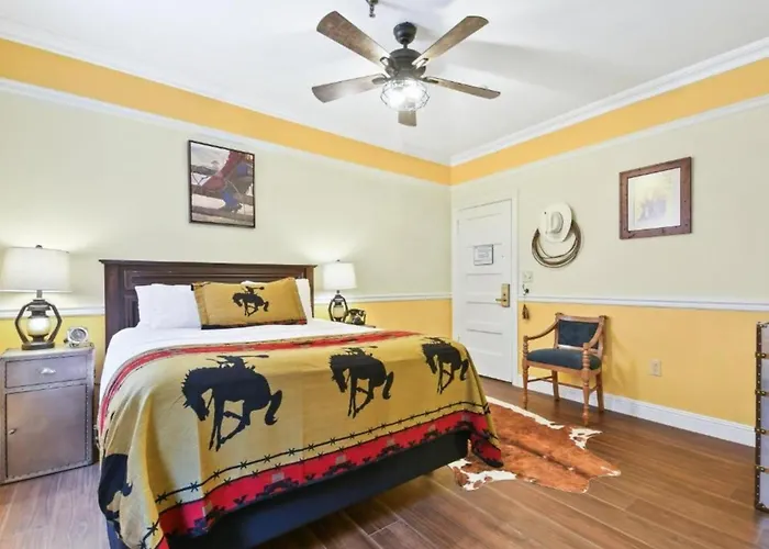 St. Michael, Bw Premier Collection Hotel