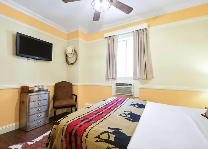 St. Michael, Bw Premier Collection Hotel 3*